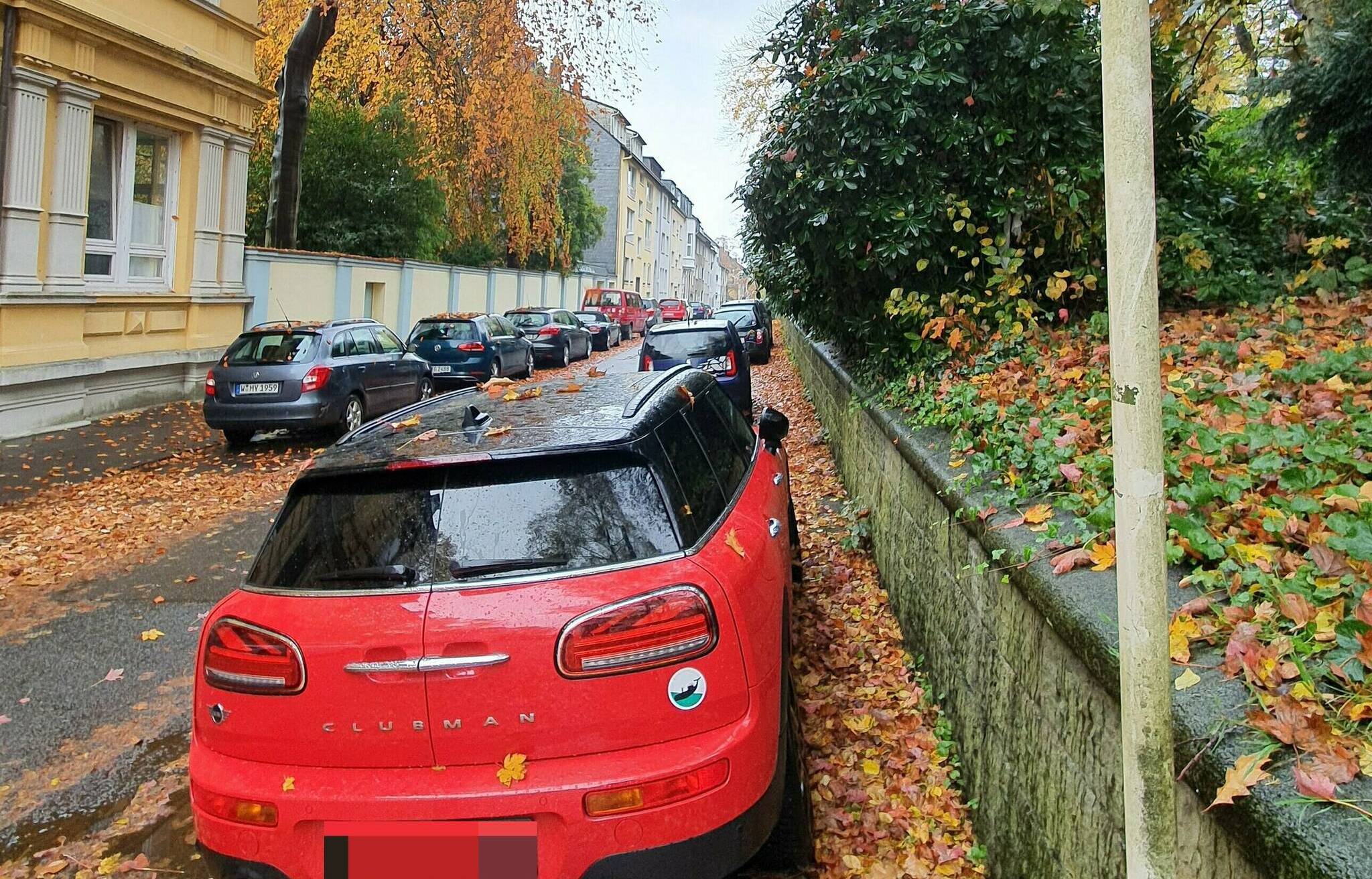 Gehwegparken: Es wird eng auch in Wuppertal