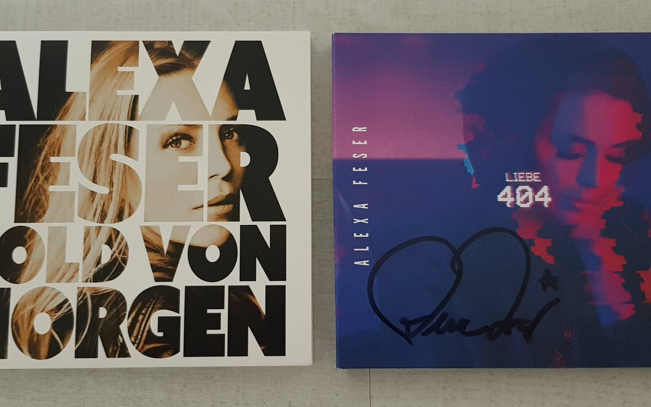  Links das Werk aus dem Jahr 2015, rechts das neue Album. 