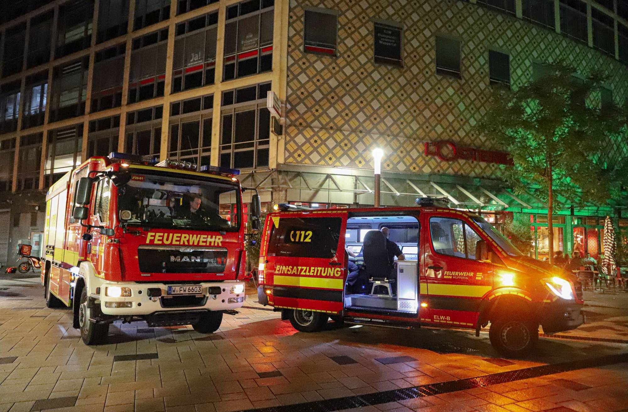 Feuerwehr-Einsatz in Wuppertaler Restaurant-Keller​