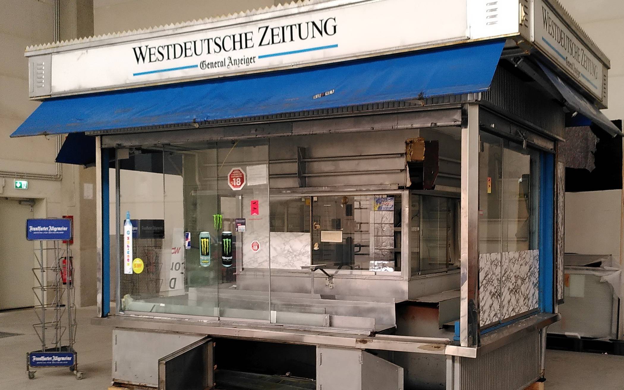 Dieser Barmer City-Kiosk der Modellreihe „Euro“ wurde jetzt von einem Schwelmer Schrottplatz aus ins Depot des Hauses der Geschichte in Bonn gebracht. 