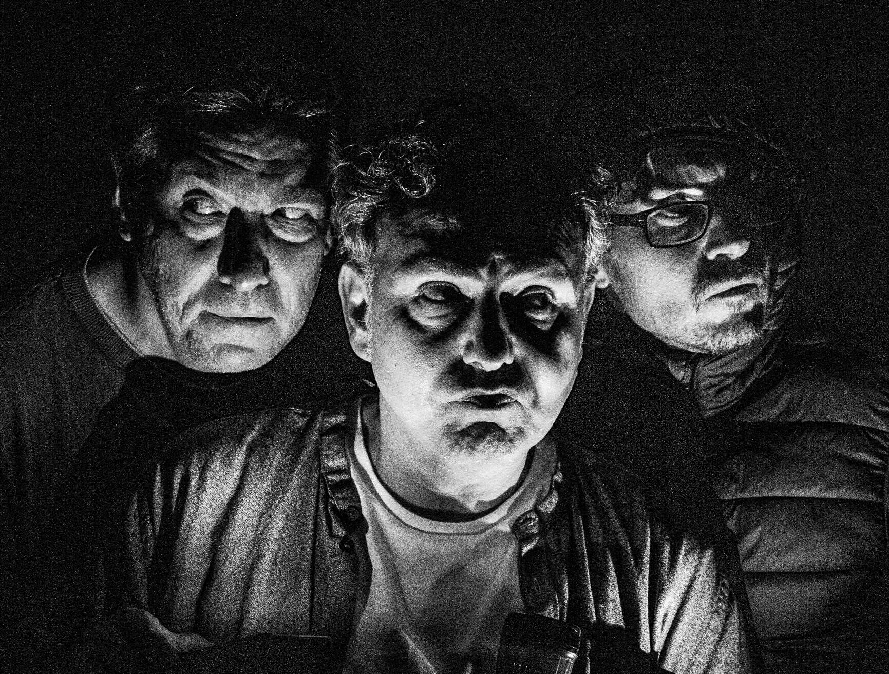 In der Produktion „Rauf und runter“ sind die drei „Taltontheater“-Gründungsmitglieder Jens Kalkhorst, Maurice Kaber und David Meister ab dem 9. September zu sehen. 