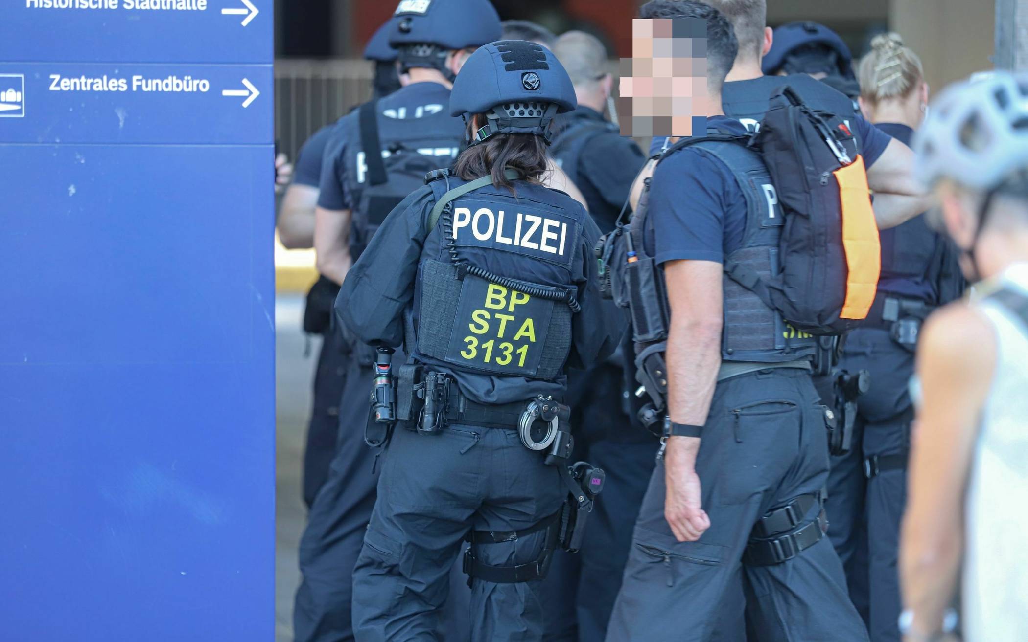 Polizei überwältigt Mann am Hauptbahnhof