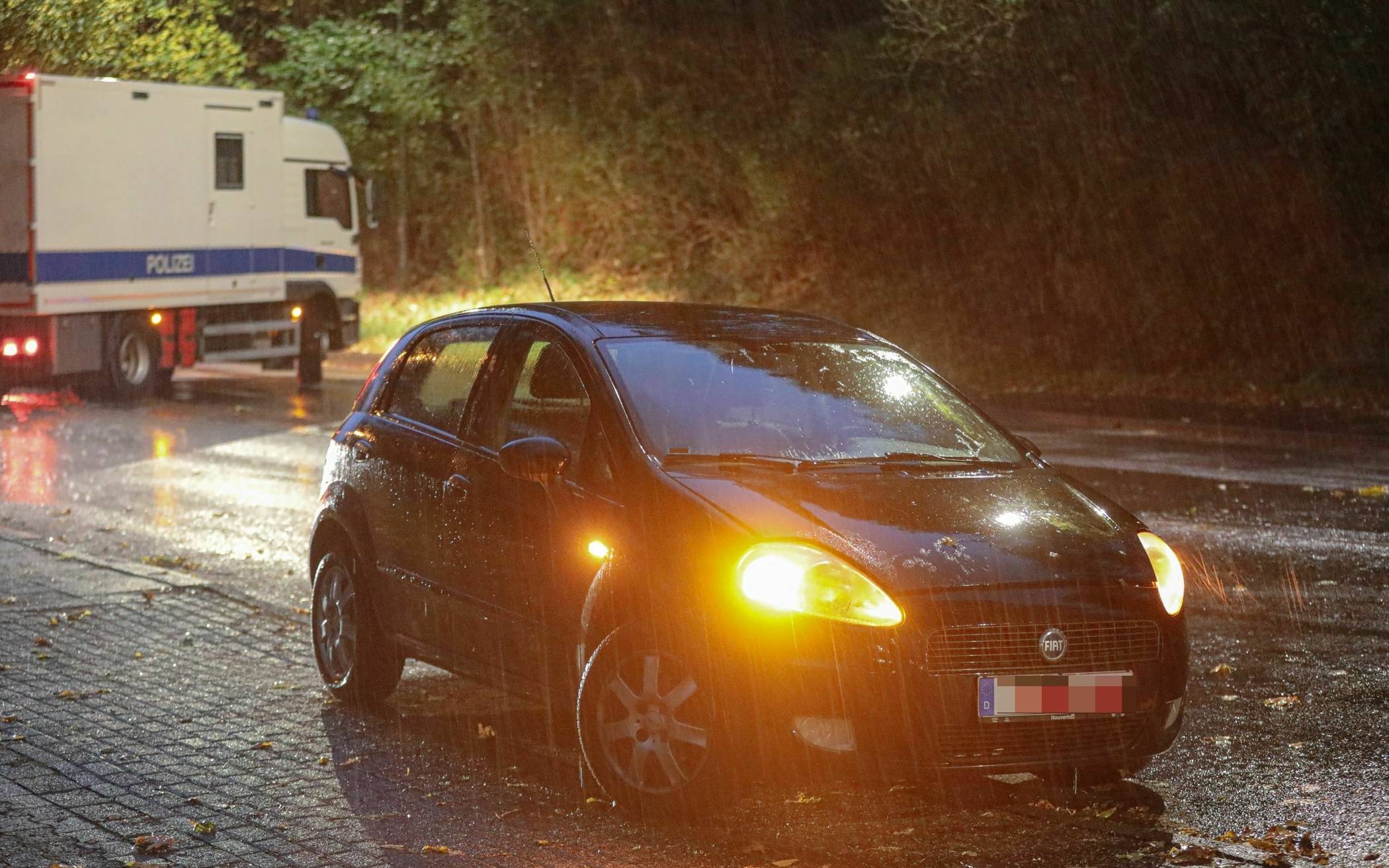 Bilder: Substanz löst Polizei-Einsatz in Wuppertal aus​