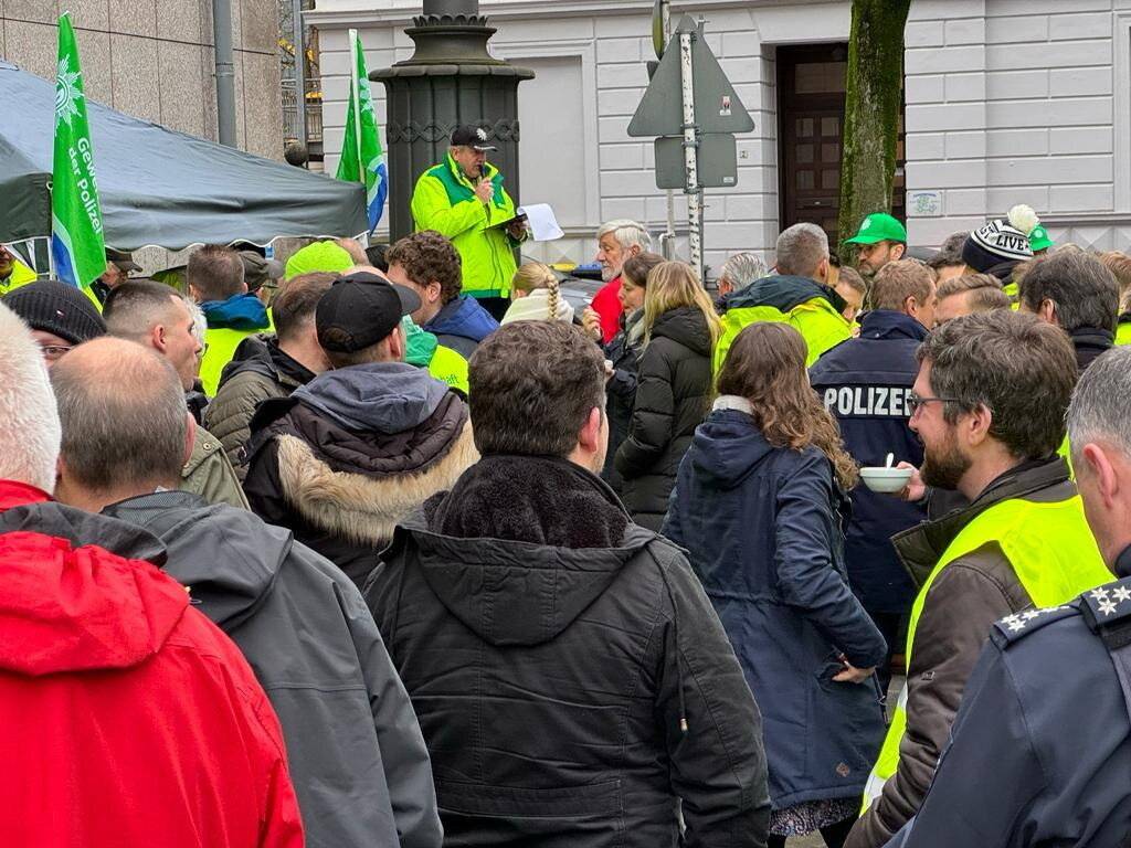 Polizei legt in Wuppertal „aktive Mittagspause ein“