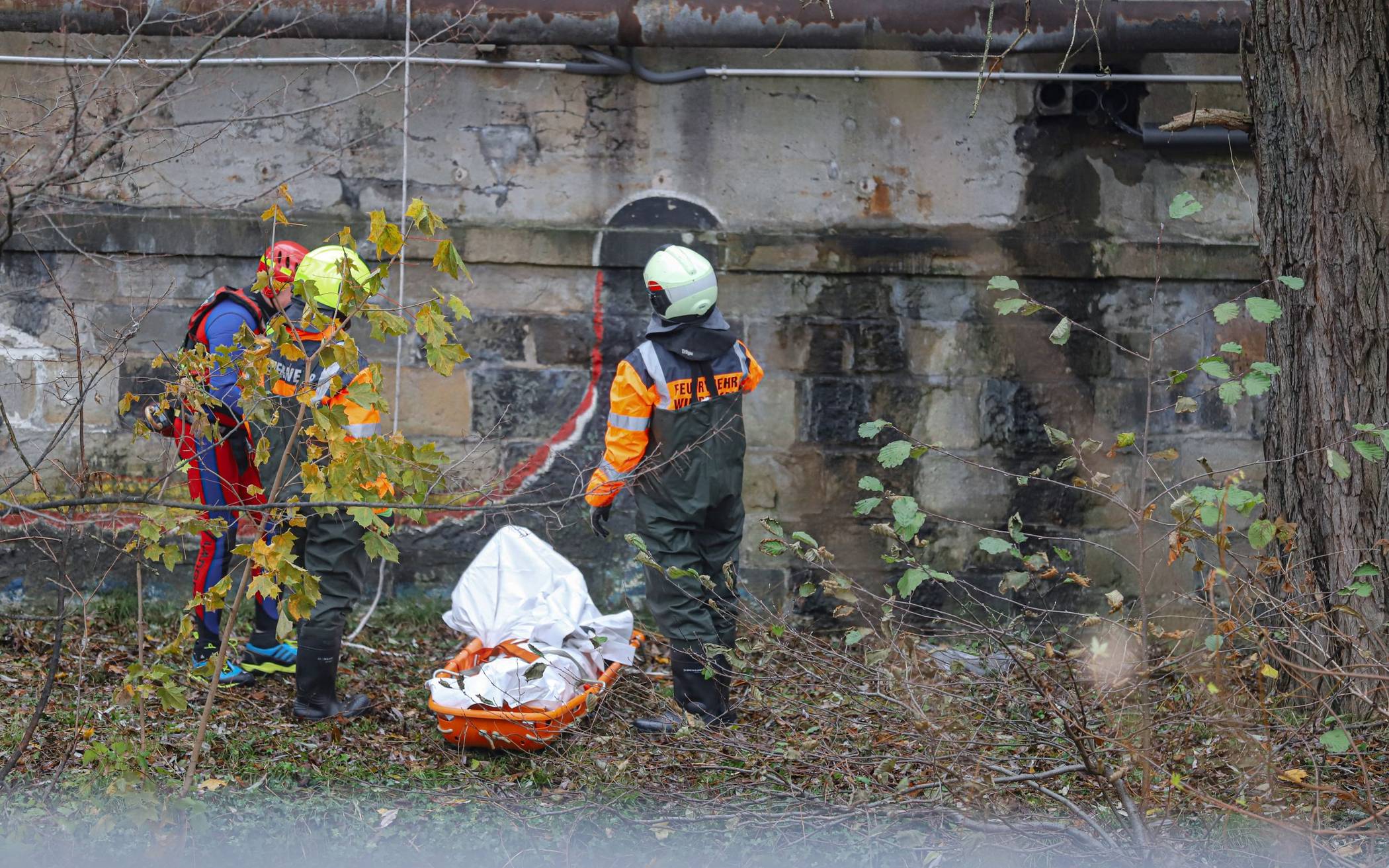 Toter am Wupperufer​ in Wuppertal-Elberfeld geborgen