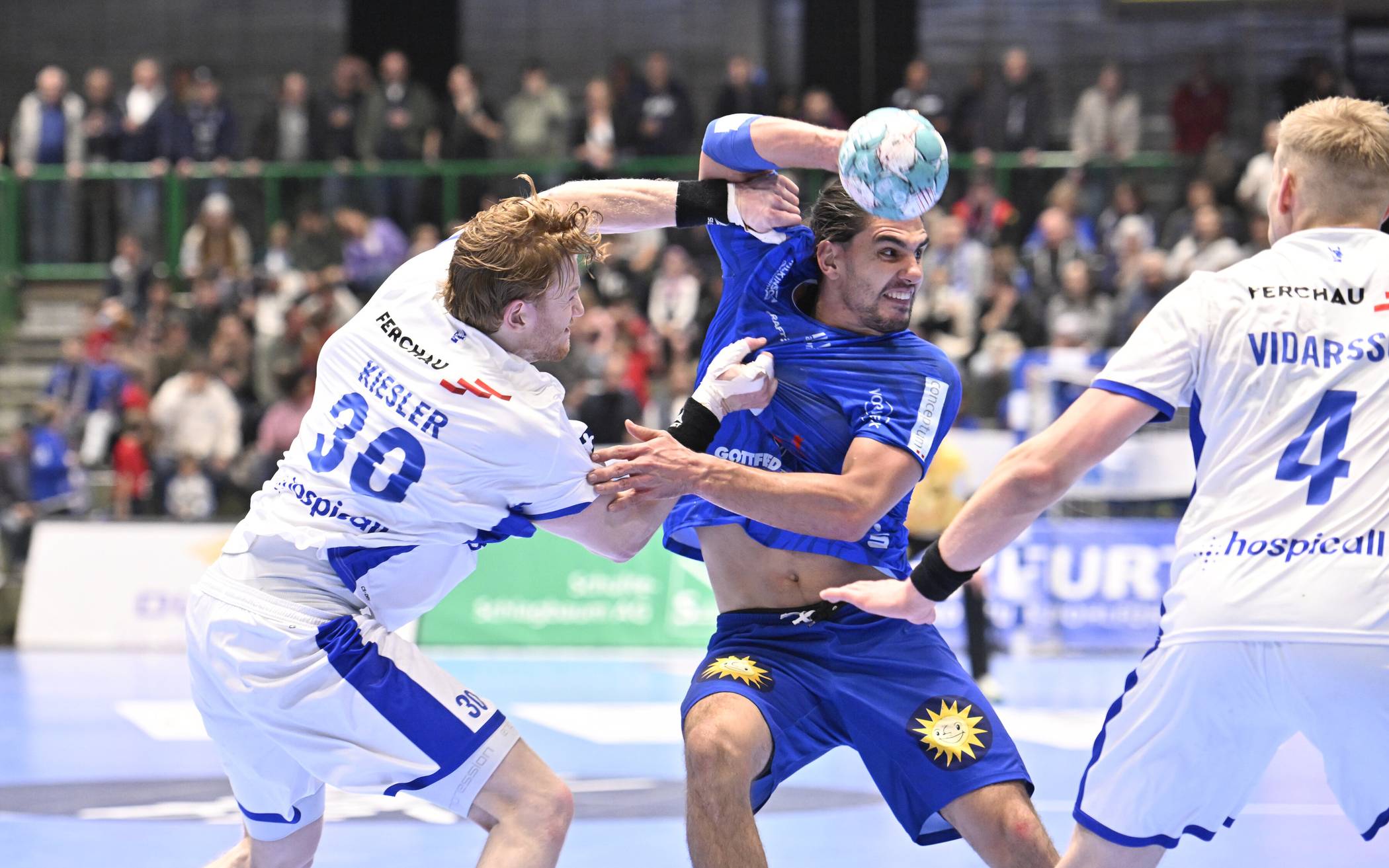 Bilder: BHC verliert Handball-Derby gegen Gummersbach​