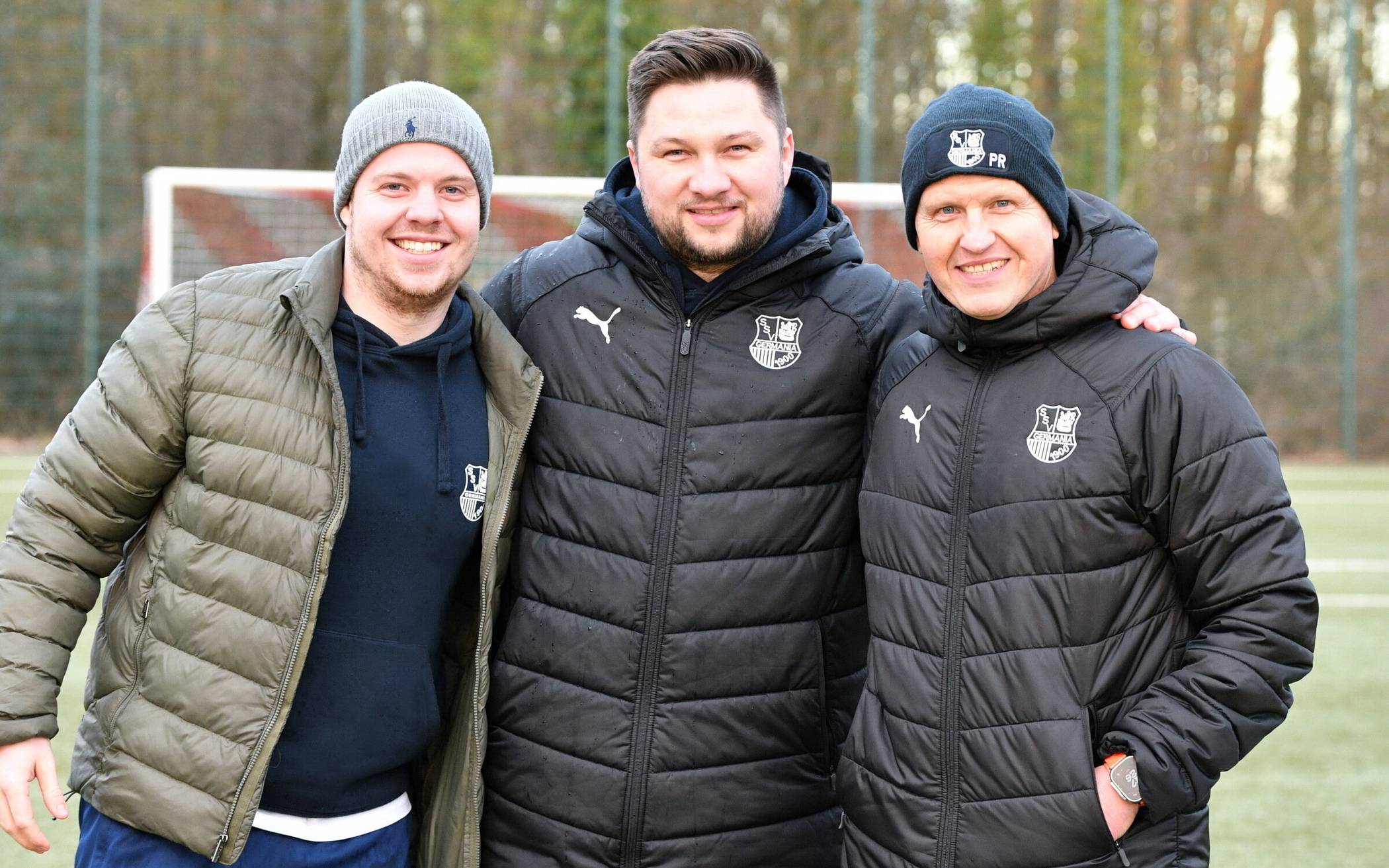 Von li.: Torwarttrainer Mattis Groth, Co-Trainer Damian Schary und Cheftrainer Peter Radojewski.