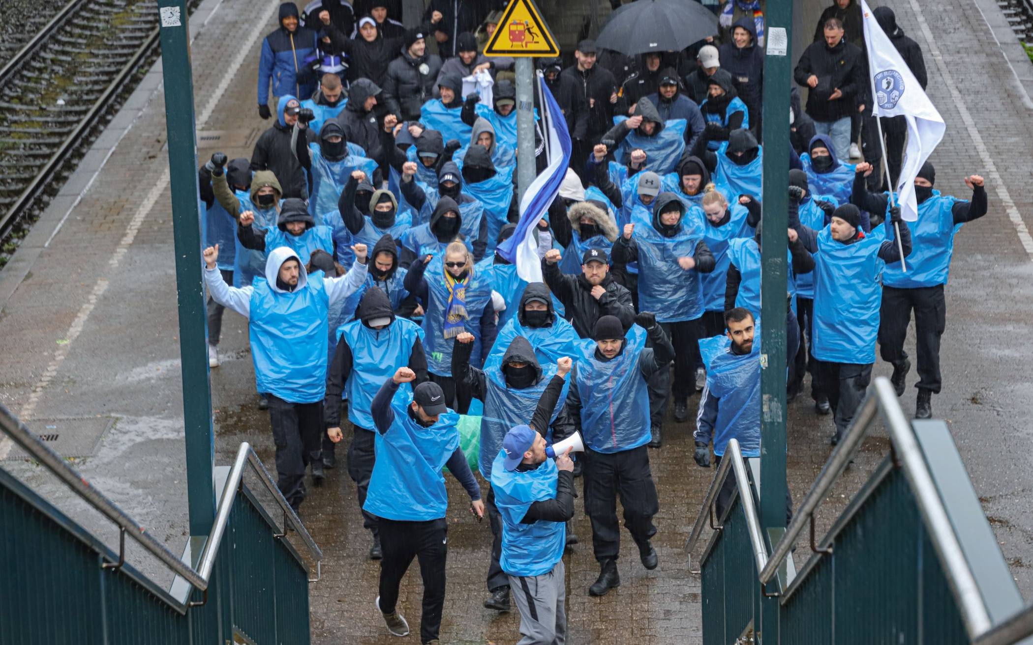 Bilder: Polizei-Übung in Wuppertal zur Fußball-EM 2024​