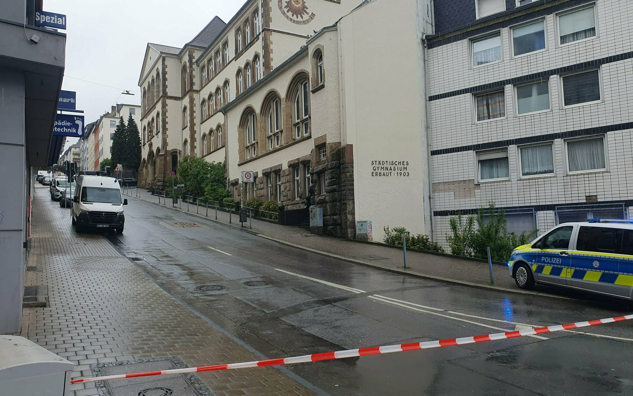 Polizeieinsatz am Gymnasium Sedanstraße