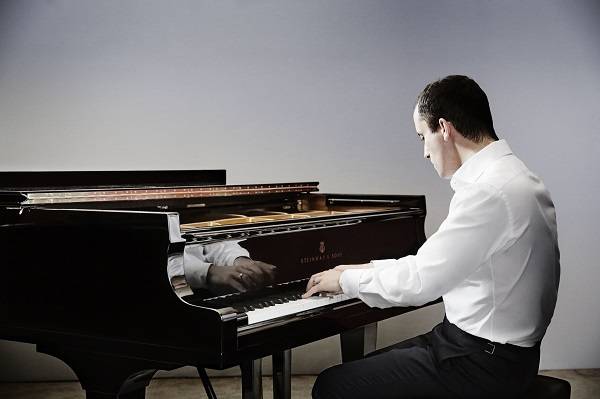 Levit springt für erkrankten Pianisten Pollini ein