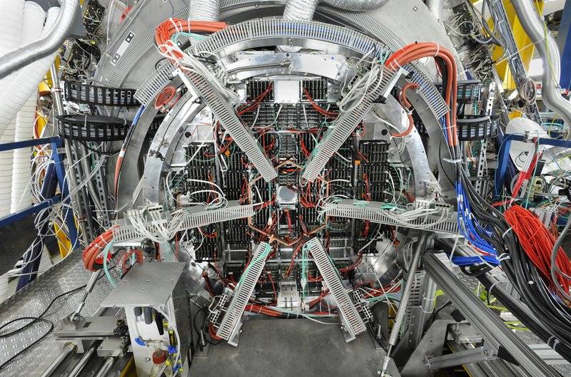 Blick ins Innere von Neutronensternen