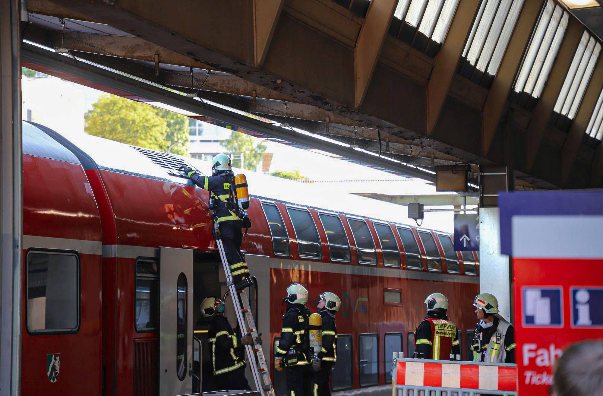 Hauptbahnhof: Brand in Zug auf Gleis 1