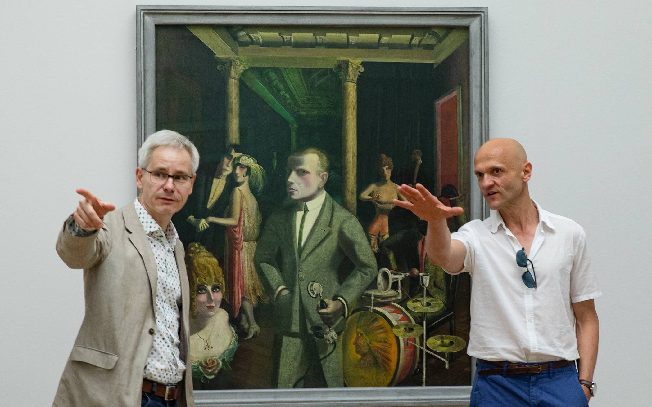  In der selben Richtung unterwegs: Dr. Roland Mönig, Direktor des Von der Heydt-Museums (links), und Schauspiel-Intendant Thomas Braus.  
