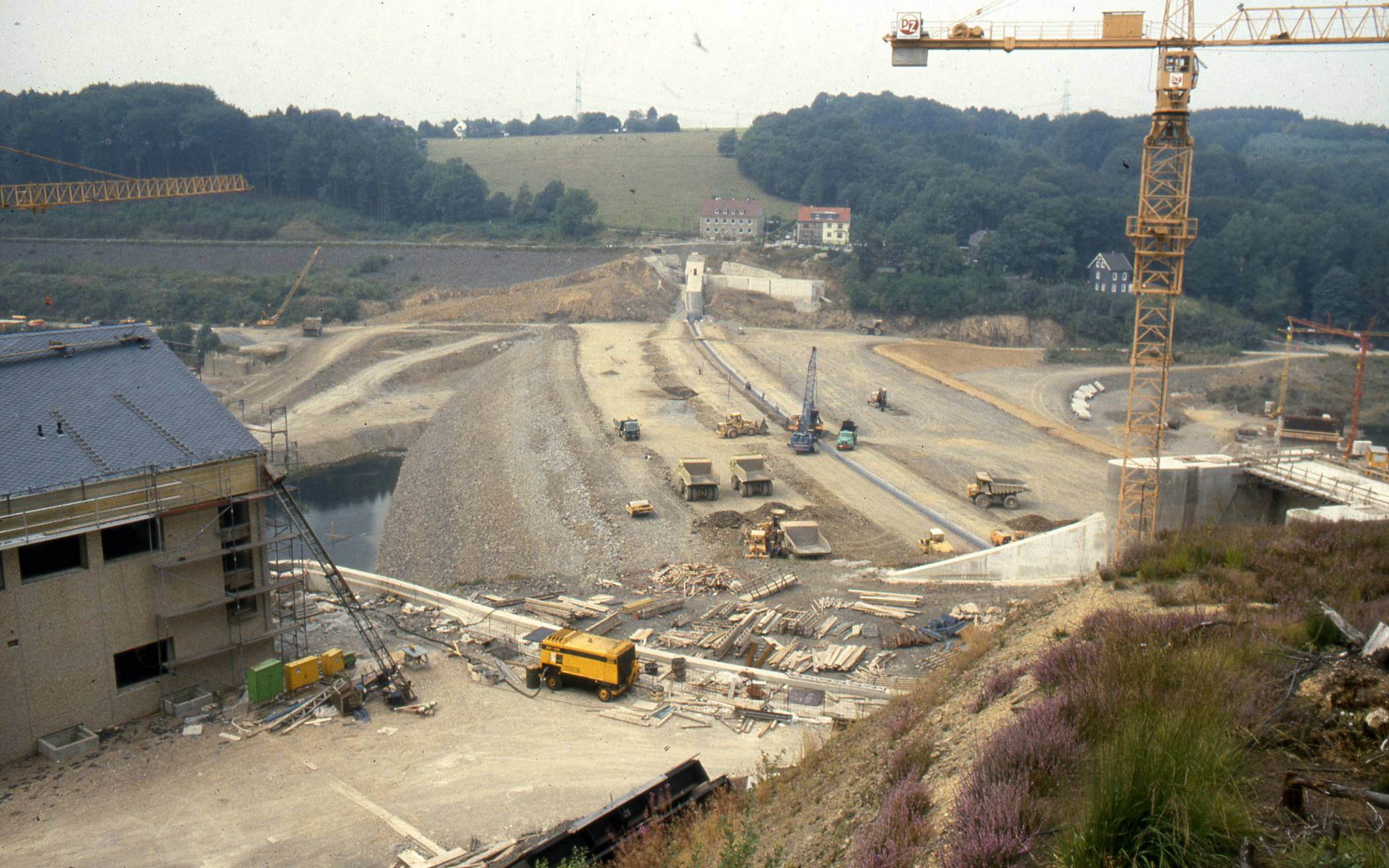  Der Dammbau an der Wupper-Talsperre 1986. 