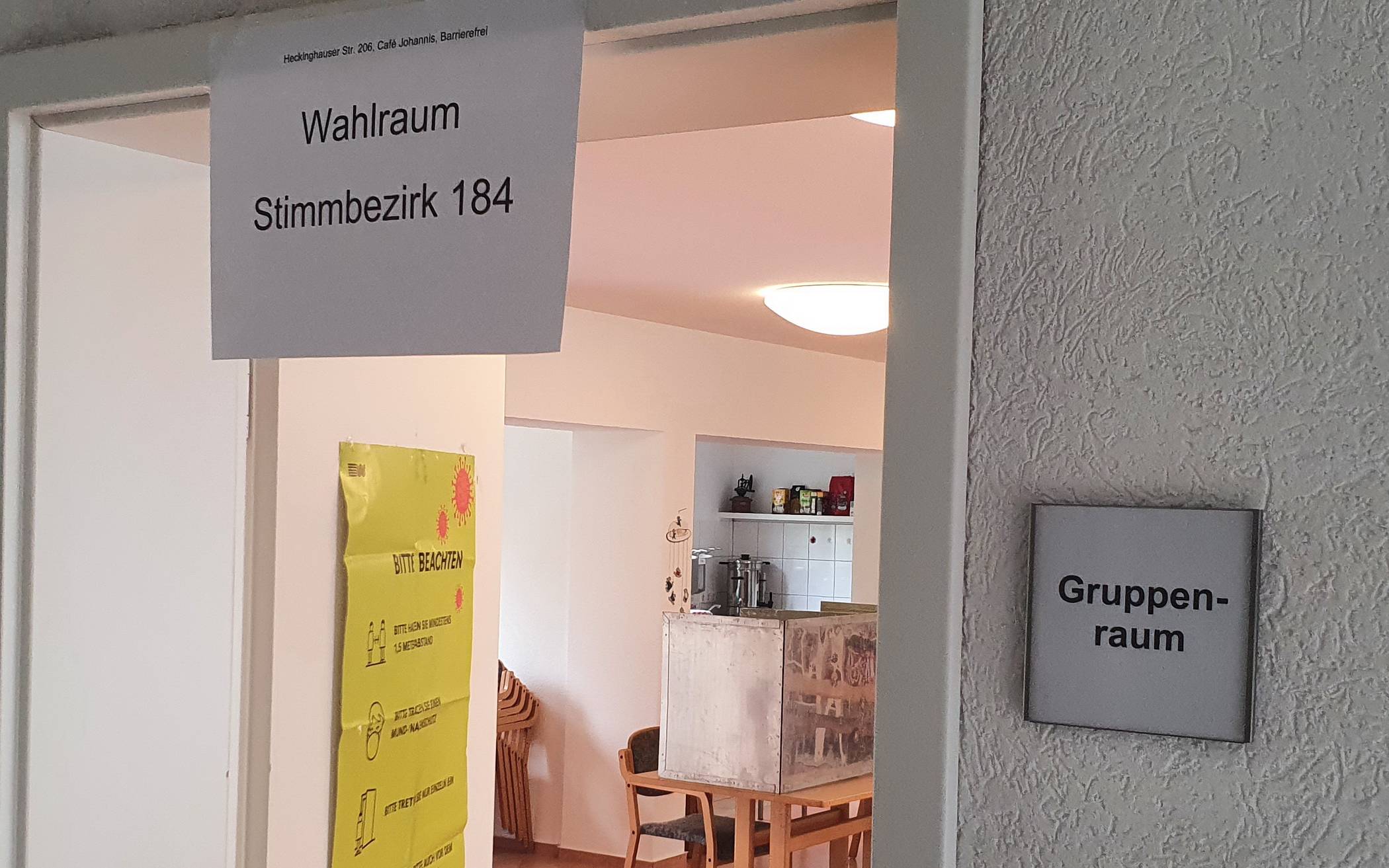  Ein Wahllokal in Heckinghausen. 