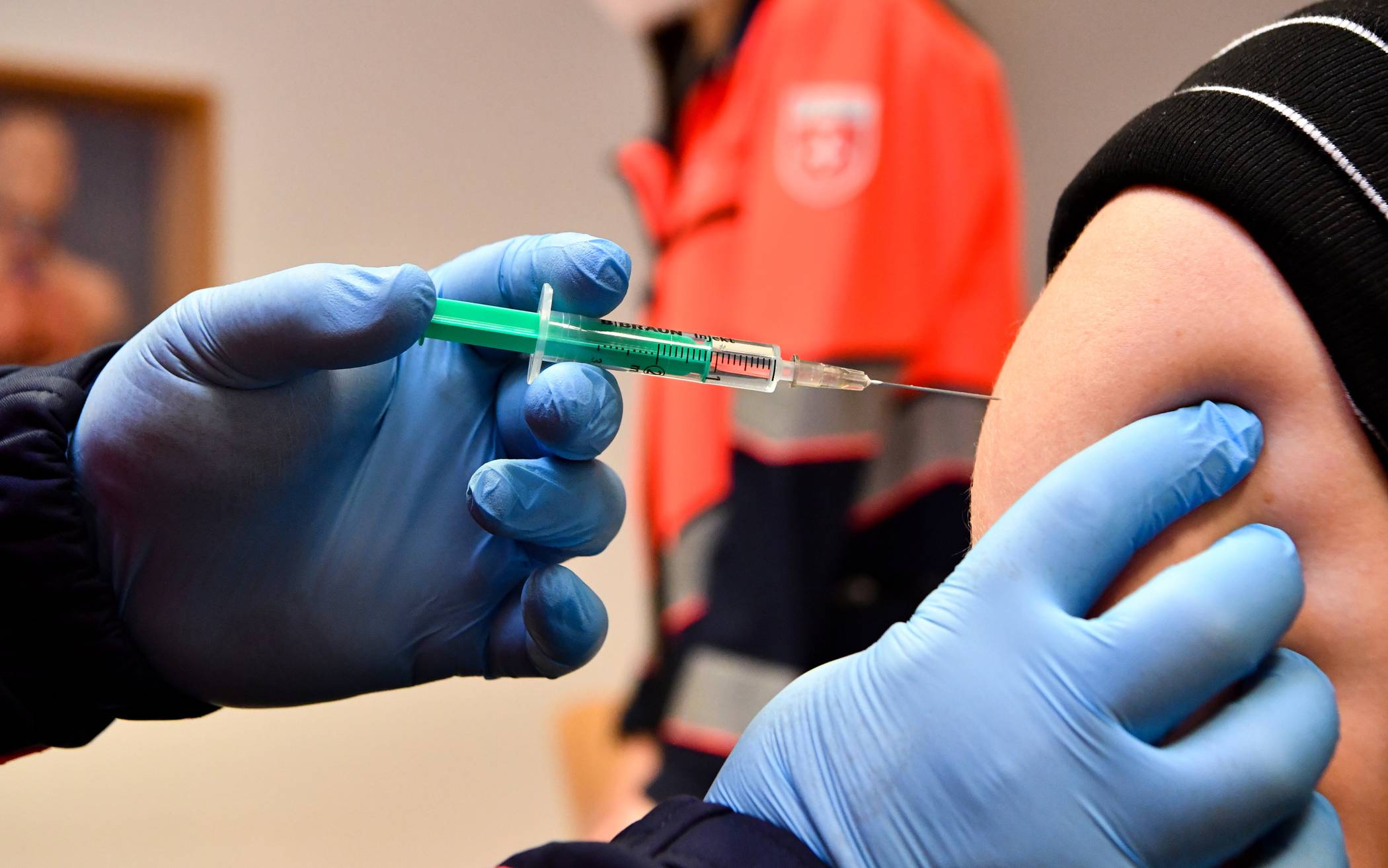  In den Impf-Zentren (hier ein Bild der Malteser aus Nürtingen) werden die Impfungen gegen das Corona-Virus vorbereitet, 