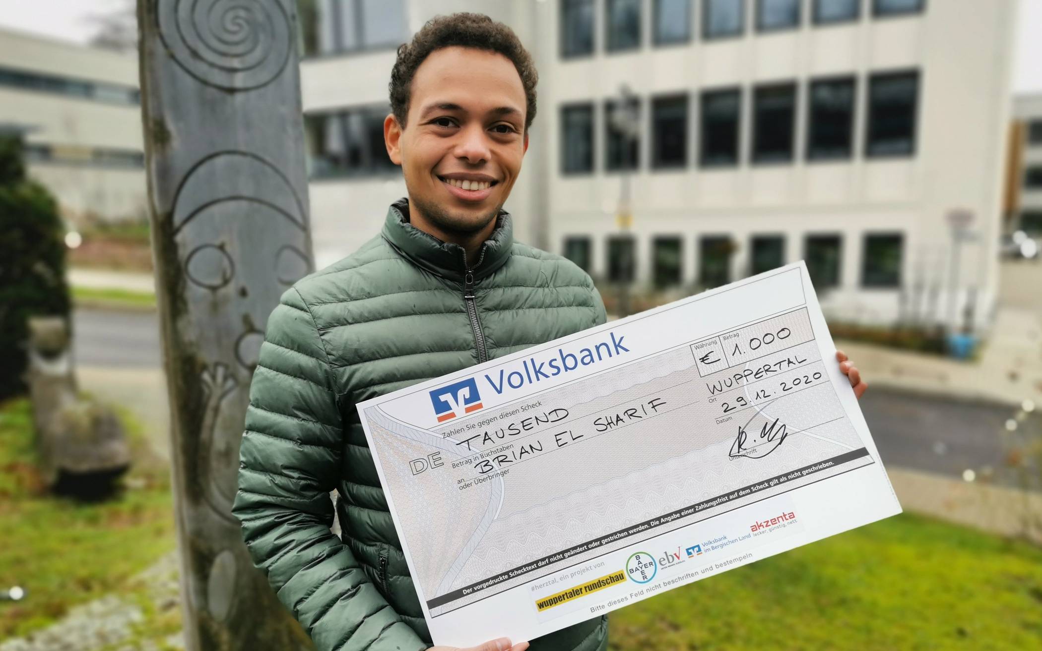  Brian El Sharif führte an eher unbekannte Ecken in Wuppertal und sicherte sich mit seinem Insta-Take-Over ein Preisgeld von 1.000 Euro. 