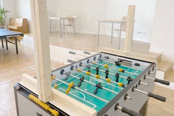 Leeres Jugendhaus ohne Jugendliche: Begegnungen sind