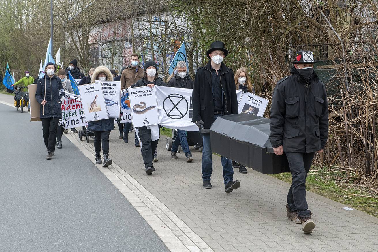 XR-Aktion in Wuppertal gegen das Artensterben