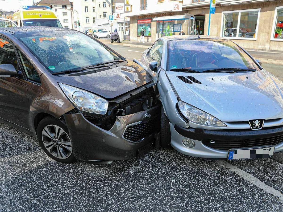 Unfall in Wuppertal-Heckinghausen
