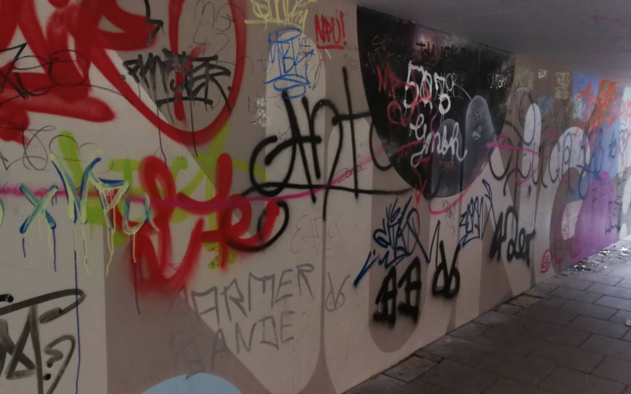 Rundschau-Leser Frank Menden kritisiert die Graffiti