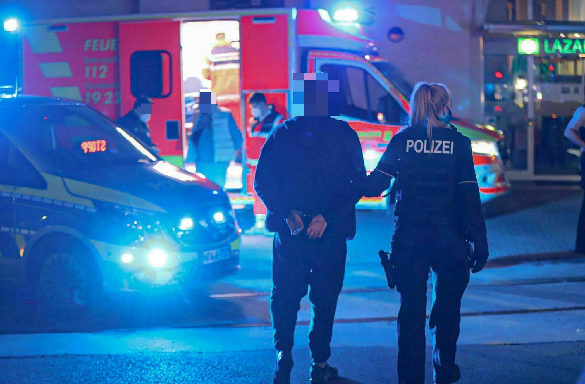 Der Fahrer wurde vorübergehend festgenommen.