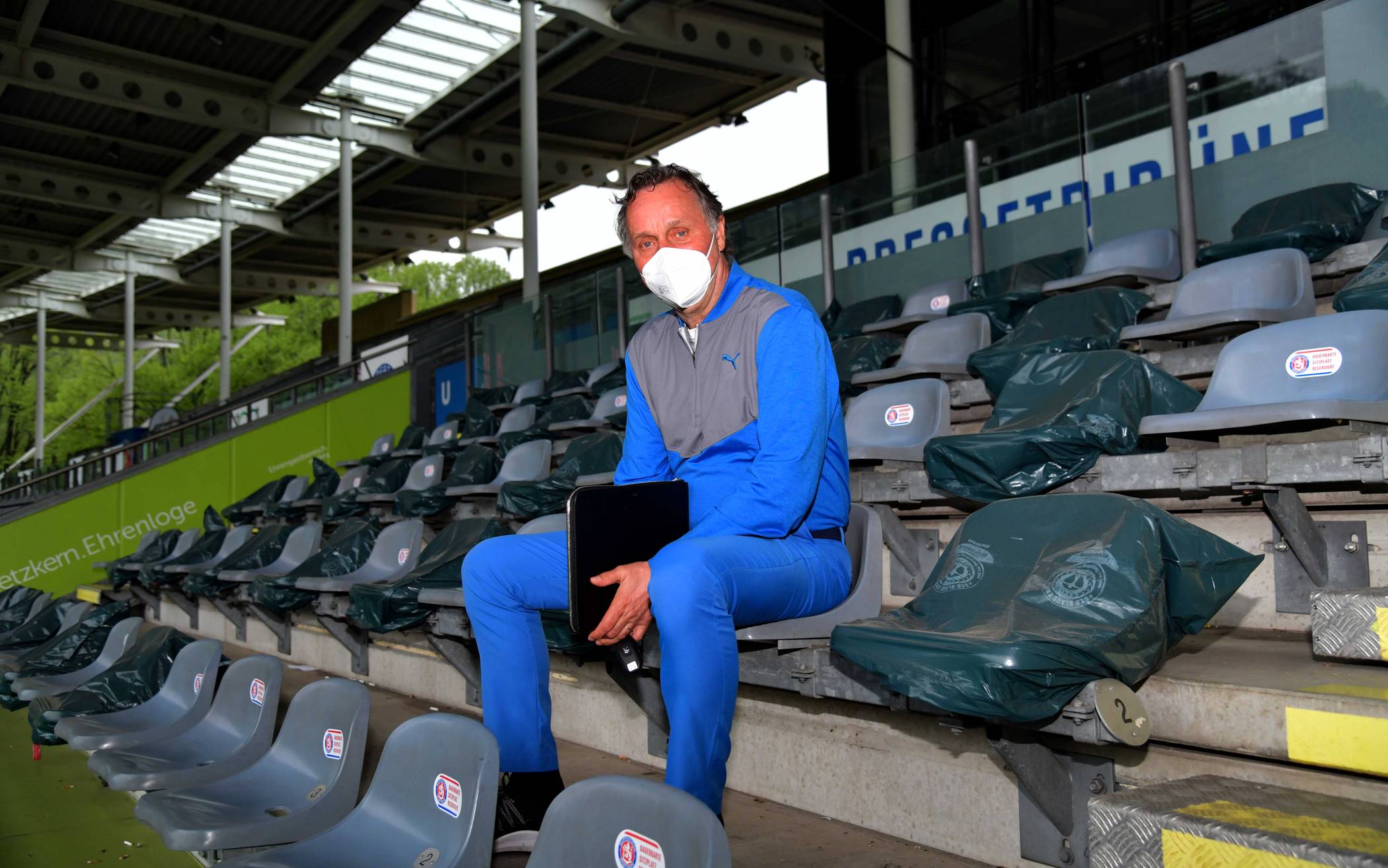 Das Stadion am Zoo wird nun Neururers...