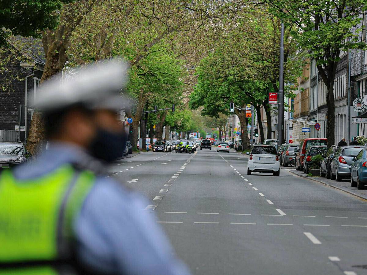 Staus nach Unfall auf der B7
