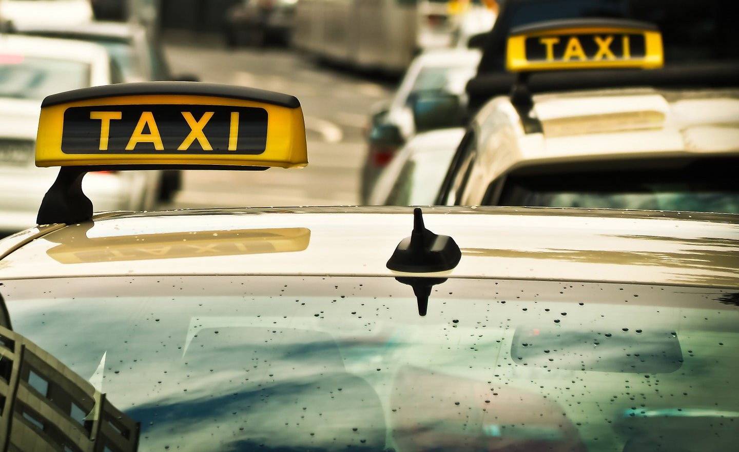 Bergische IHK will Taxiunternehmen helfen