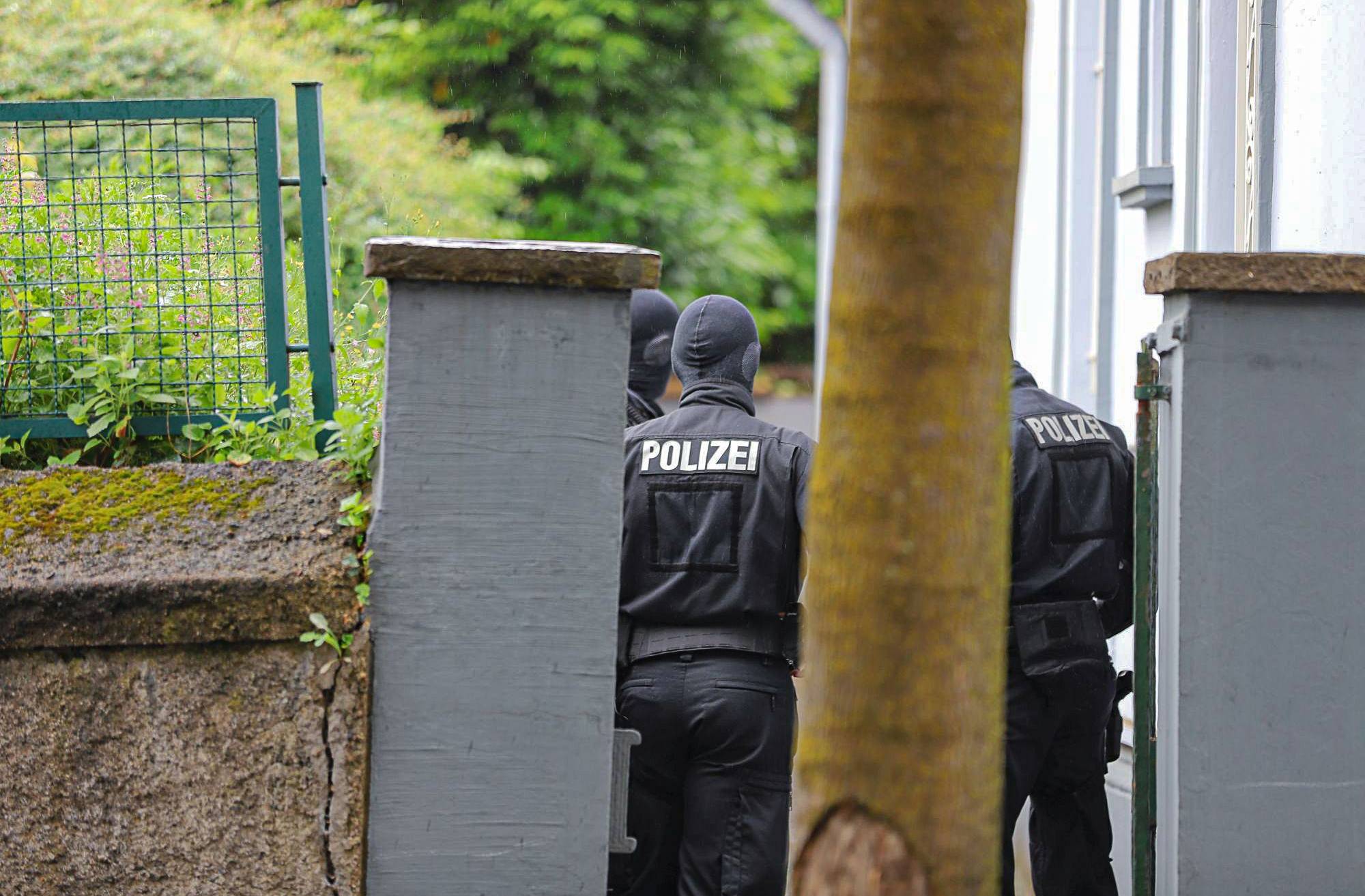 „Bandidos“: Razzia in Wuppertal-Langerfeld