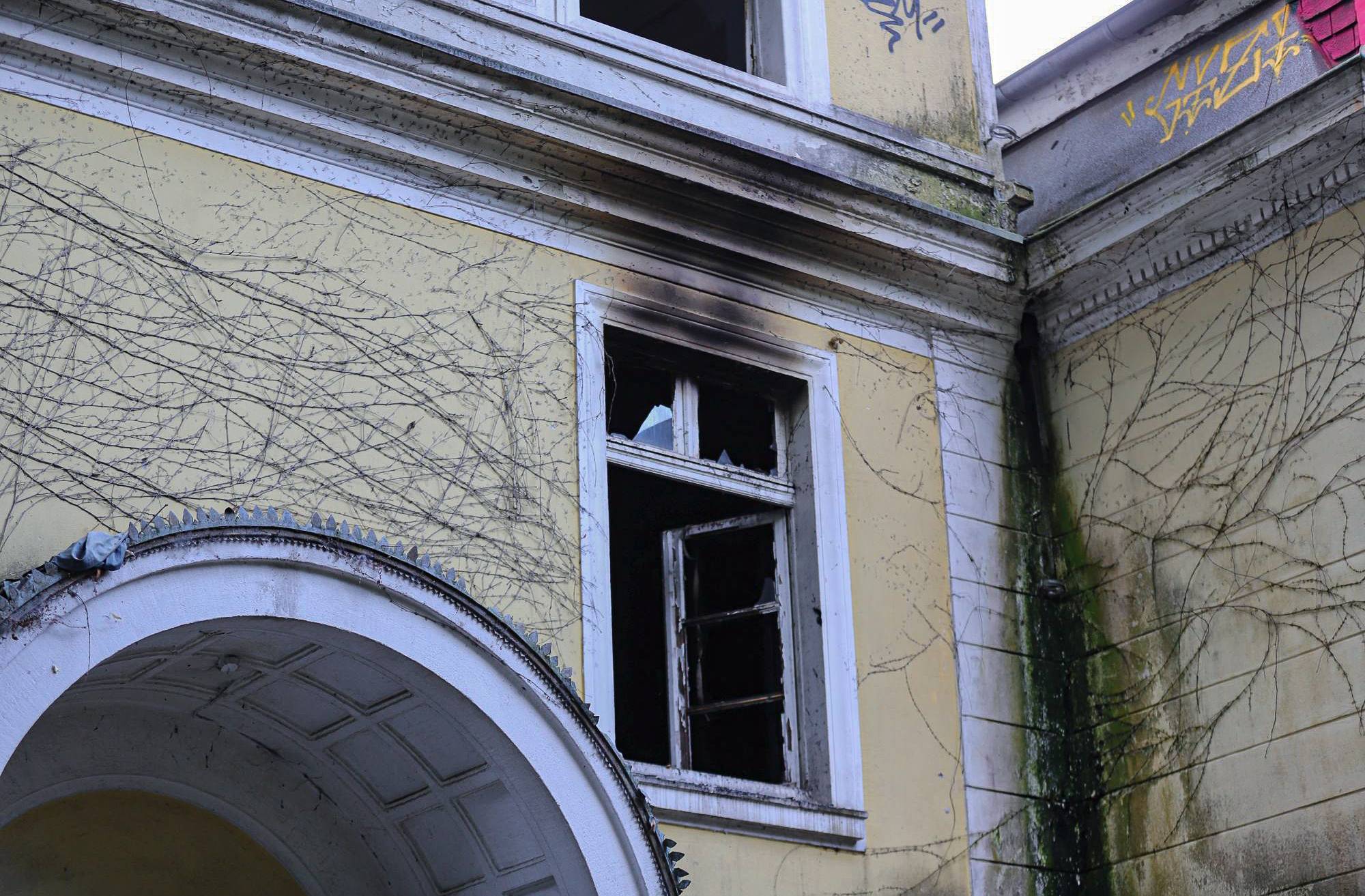 Feuer in verwaister Villa in Barmen