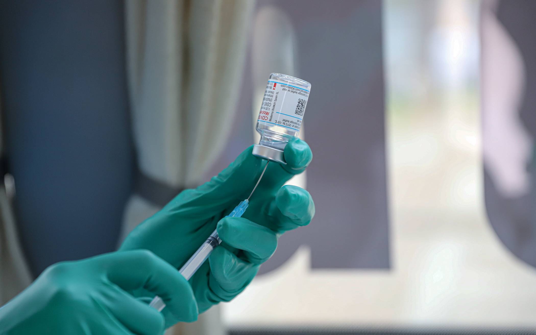 Eine Impfdosis, verabreicht im mobilen Wuppertaler