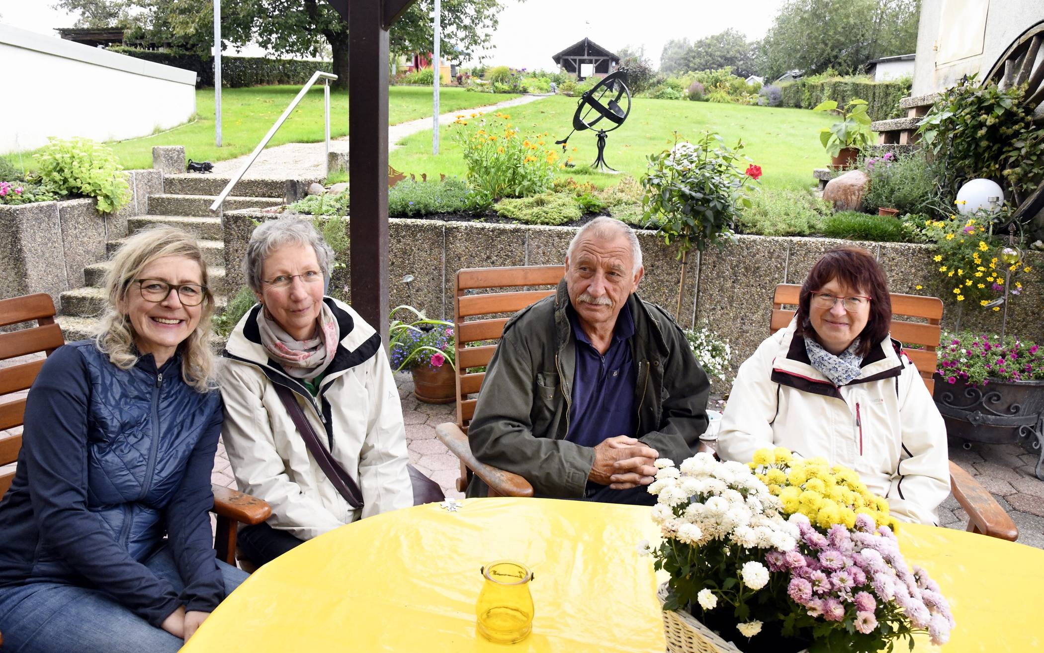 Ein grünes Kleinod im Hinterhof inmitten der Stadt, ein Blütenmeer auf dem Balkon oder...