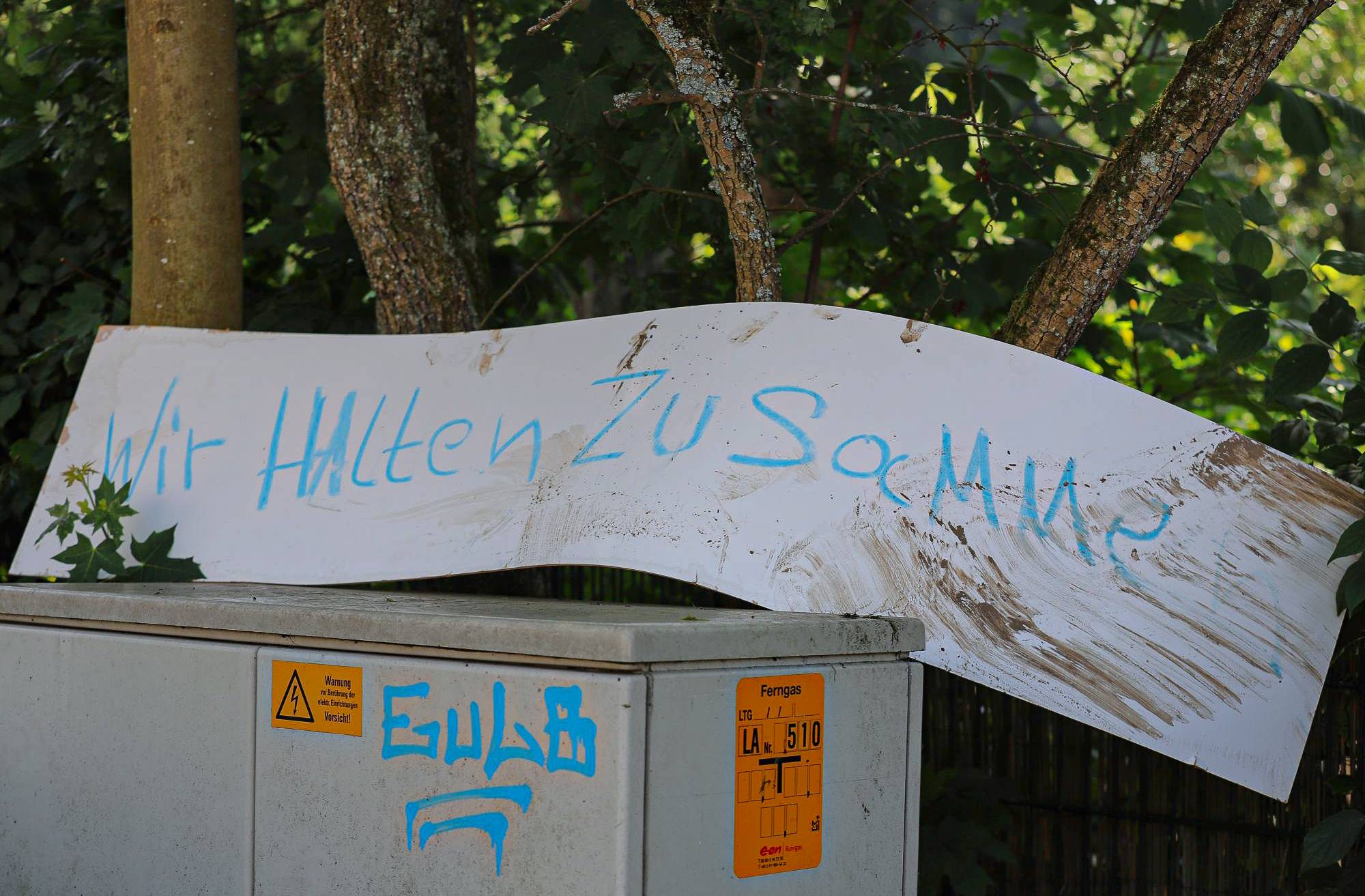  Schild in der Kohlfurth im Juli nach dem Hochwasser. 