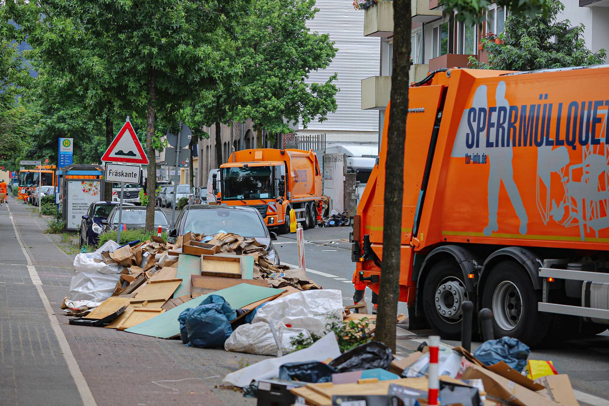  Entlang der Talachse musste kräftig aufgeräumt werden. 
