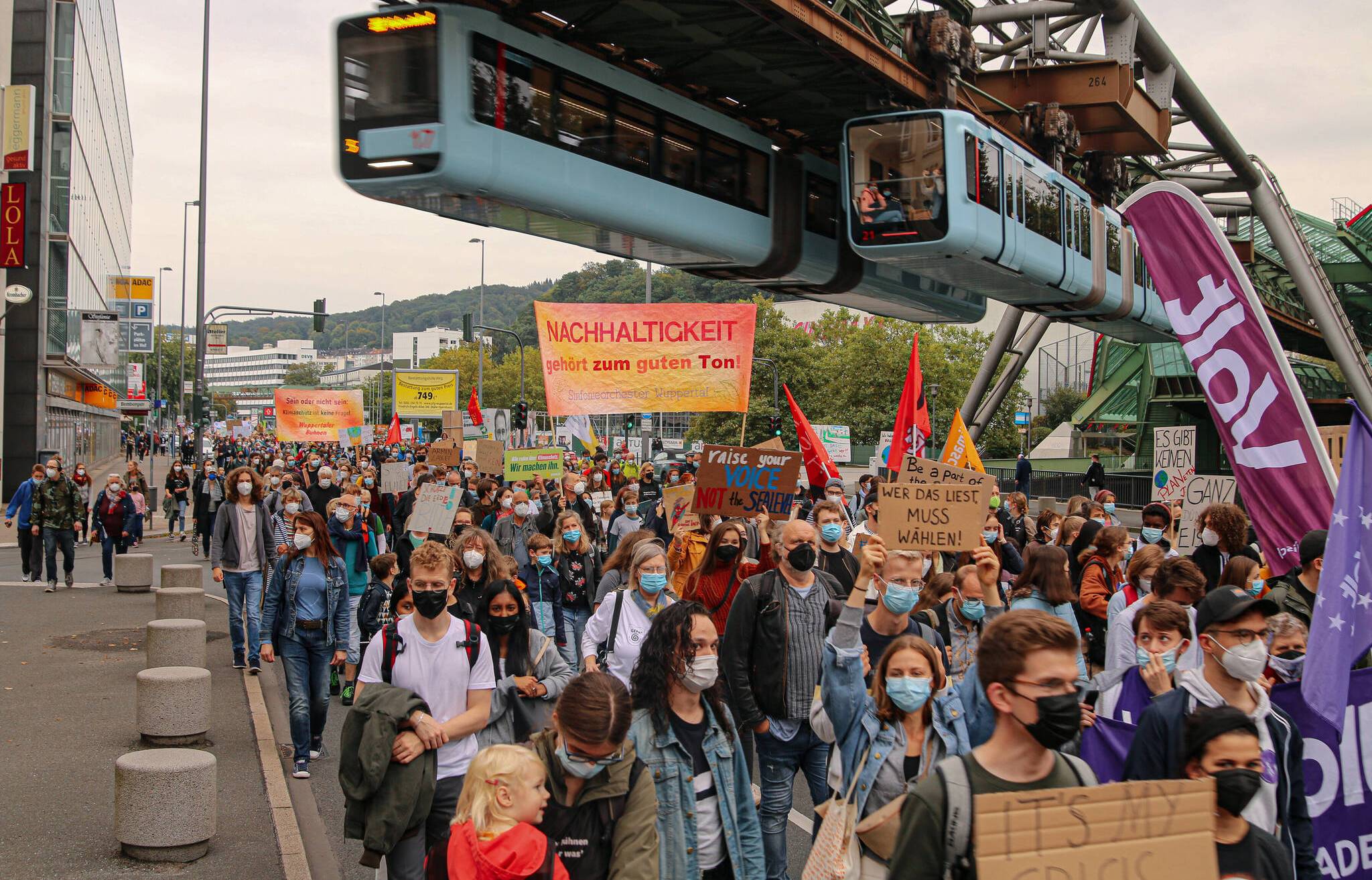 Tausende bei FFF-Demo in Wuppertal