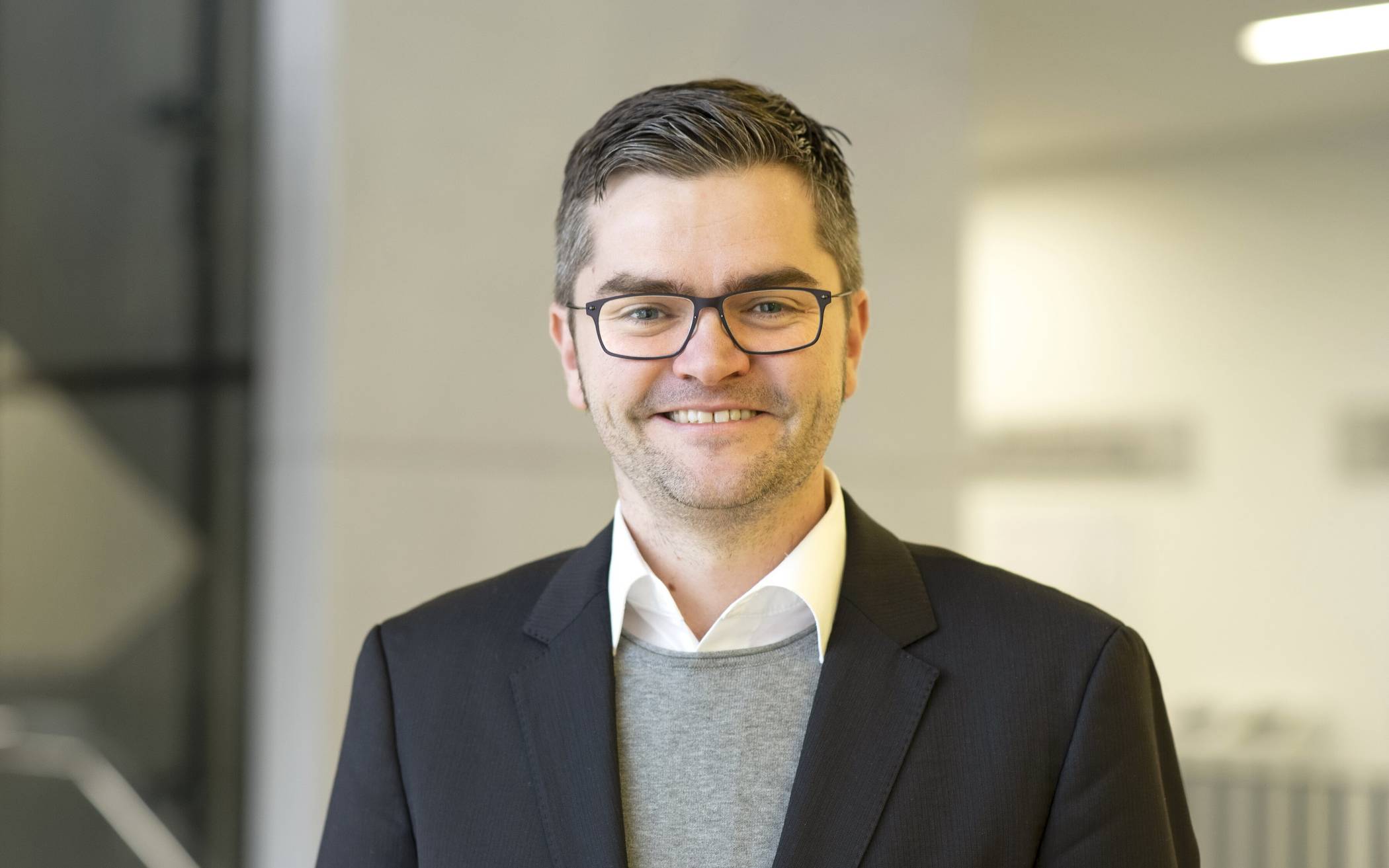 Prof. Dr. Christian Bredemeier.