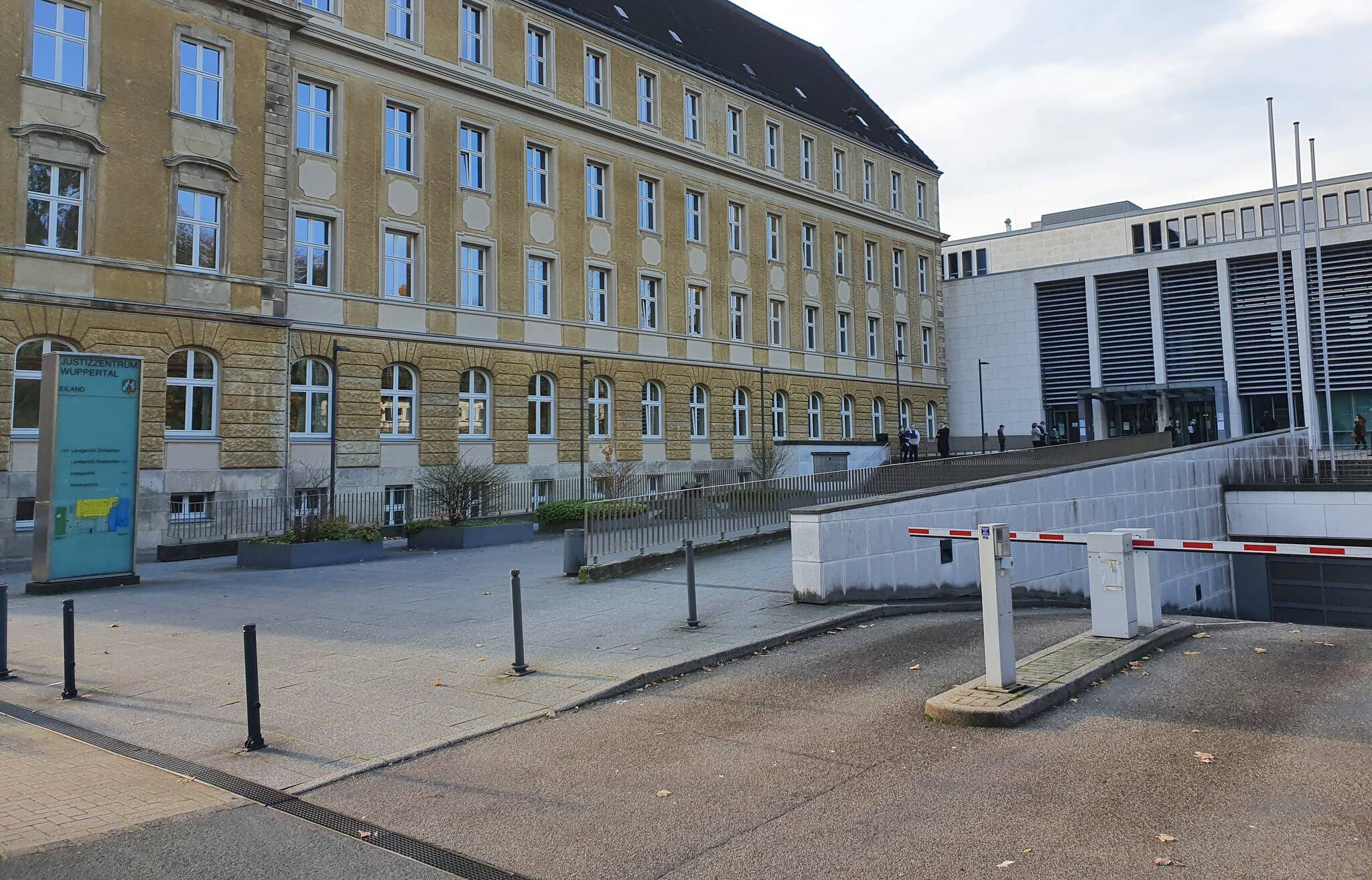 Das Gebäude des Wuppertaler Amtsgerichts.