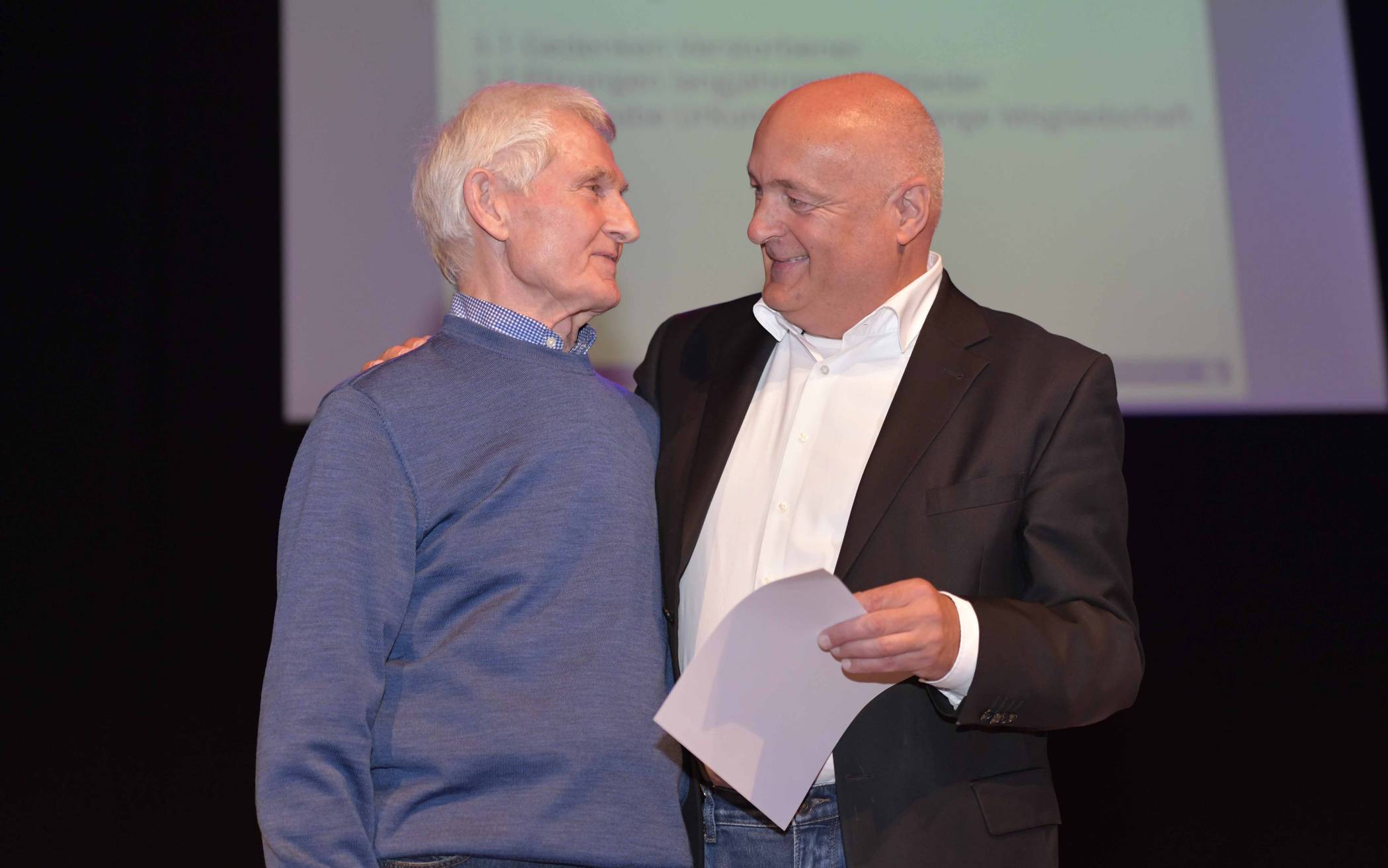  Günter Pröpper (li.) mit dem ehemaligen WSV-Vorsitzenden Alexander Eichner. 