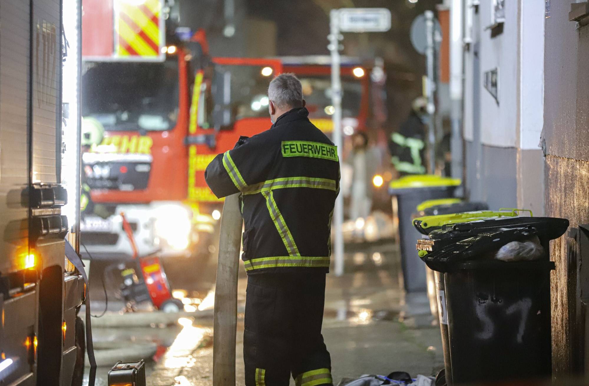 Adventskranz sorgt für Wohnungsbrand in Wuppertal
