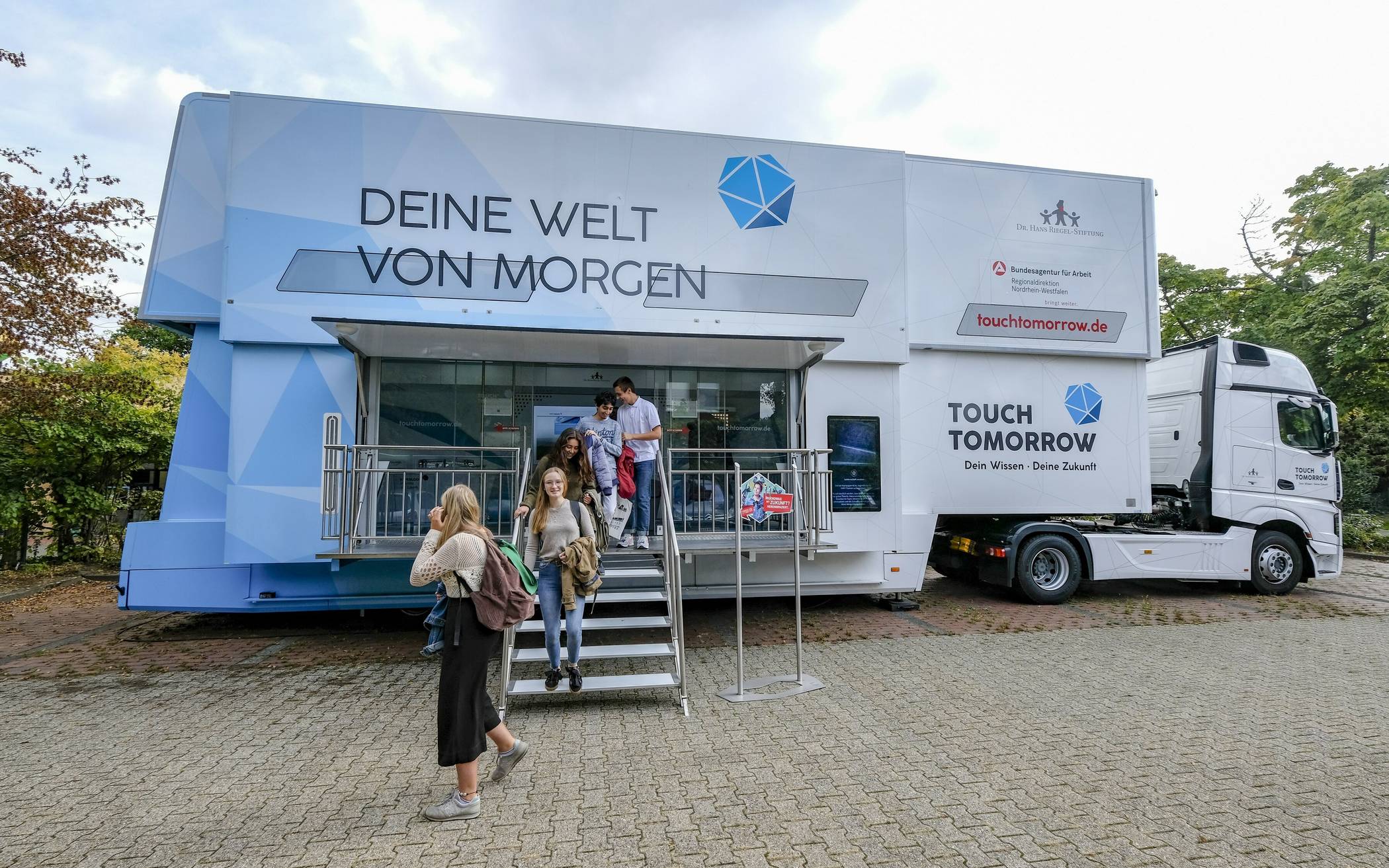 „TouchTomorrow-Truck“ kommt nach Vohwinkel