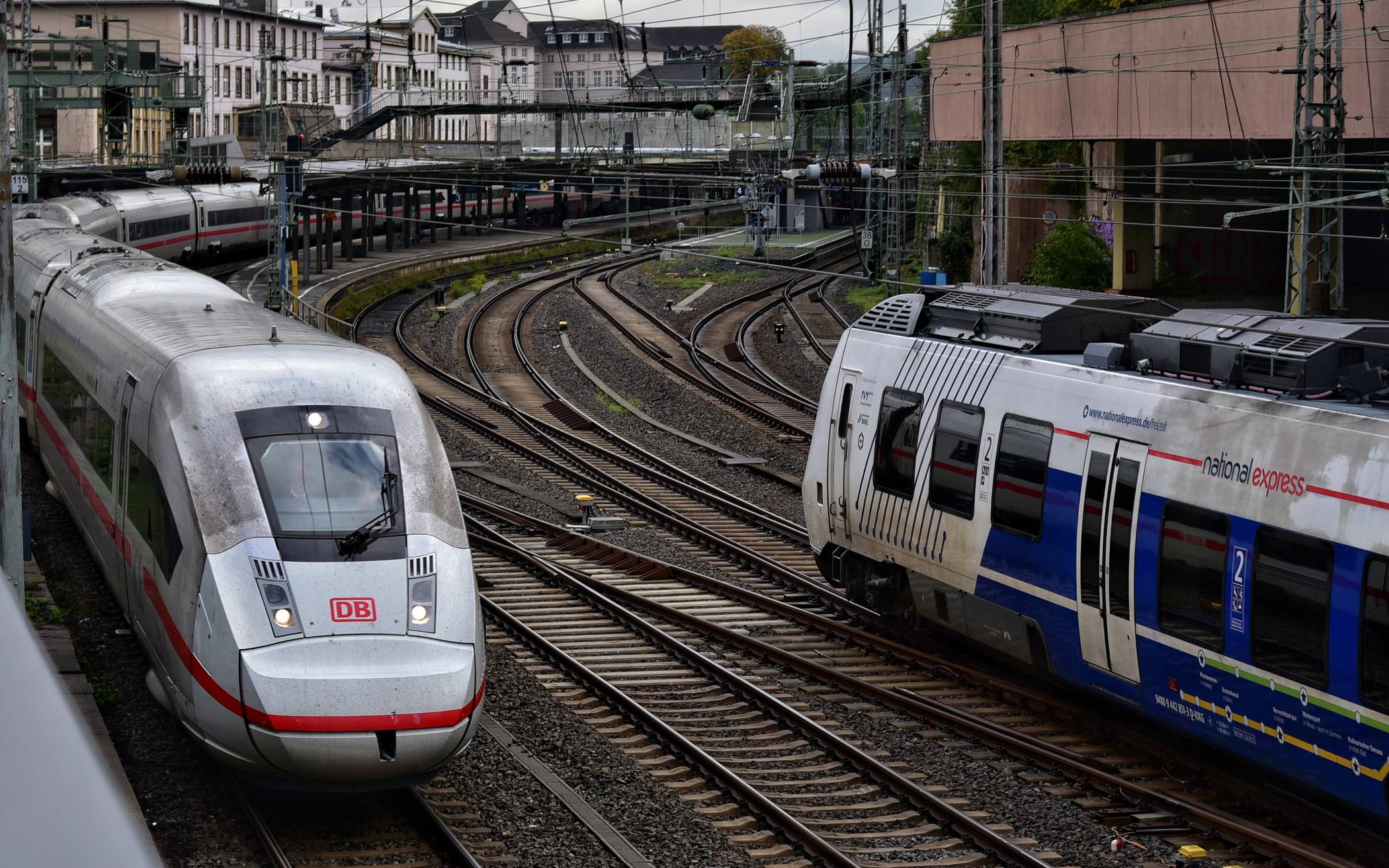  Züge fahren im Sommer nur bis Vohwinkel – und nicht nach Düsseldorf weiter. 