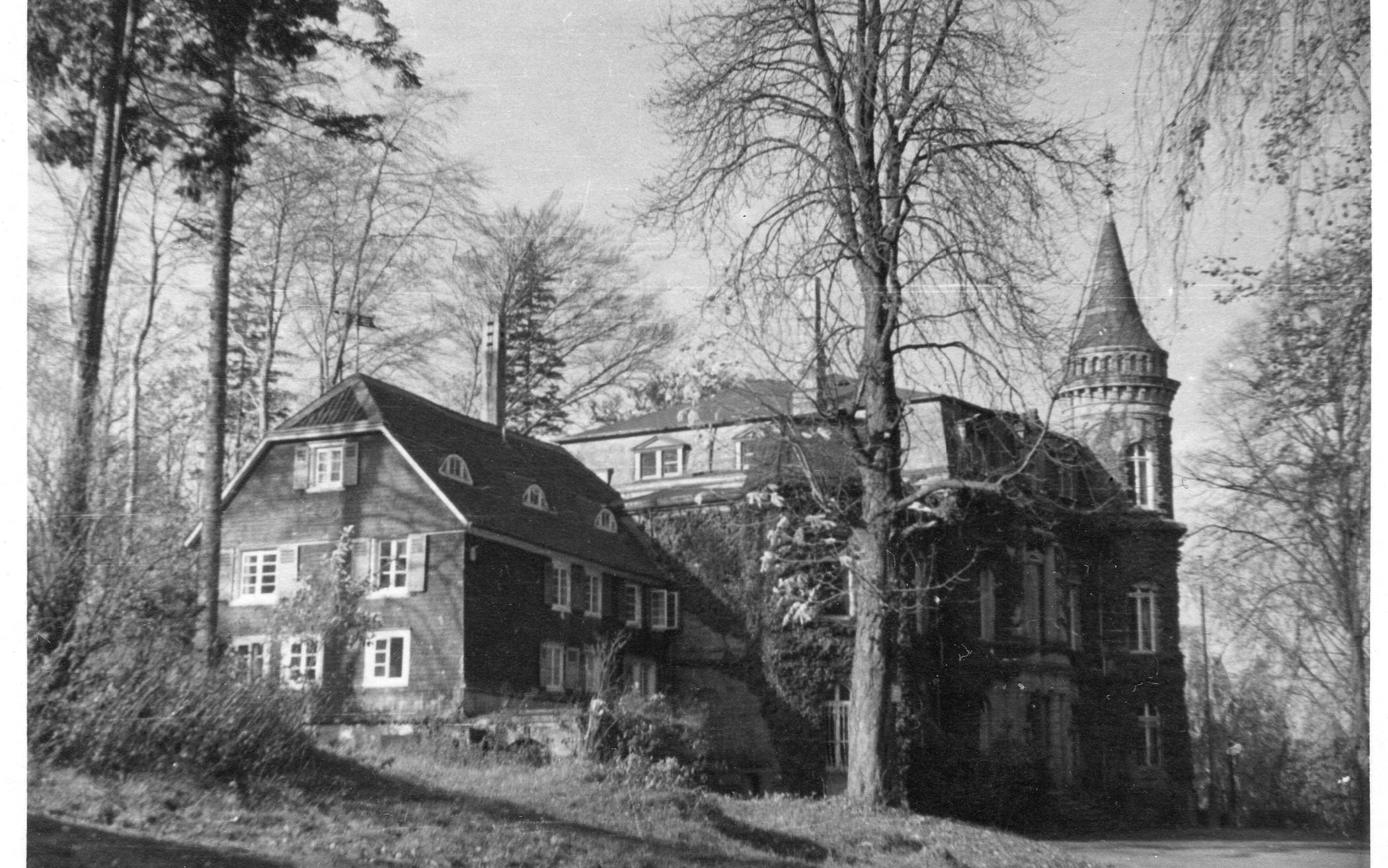 Henkels-Schlößchen, ca....