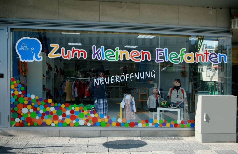Der Kleiderladen an der Elberfelder Schloßbleiche.