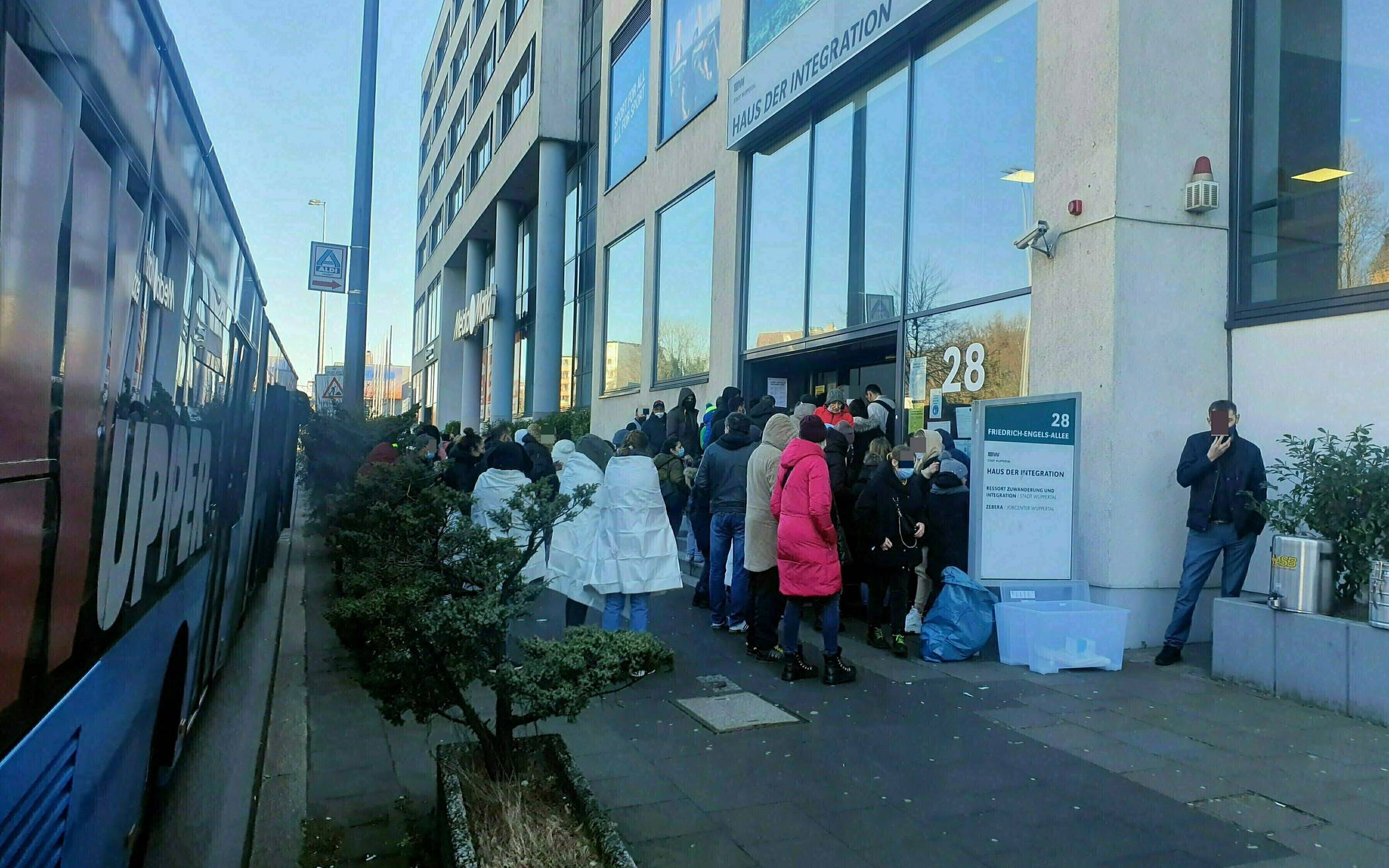 Flüchtlinge lassen sich in Wuppertal registrieren