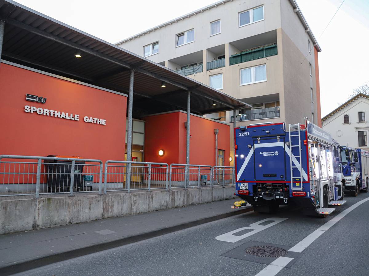 Sporthalle Gathe als Unterkunft für Geflüchtete
