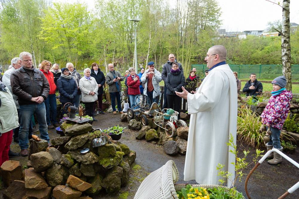 Pastoralreferent Dr. Werner Kleine beim Ostergottesdienst