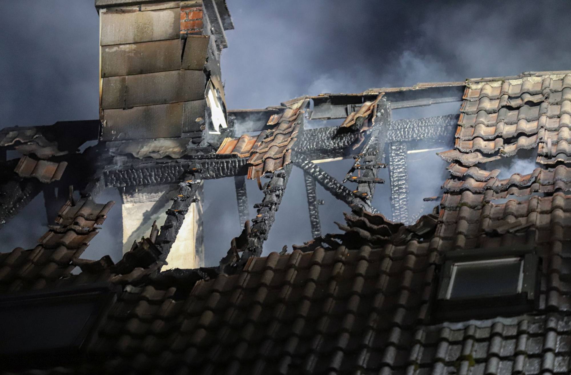 Doppelter Dachstuhlbrand in Wuppertal