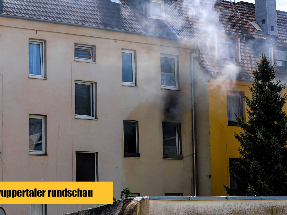 Verletzte Person nach Küchenbrand in Wuppertal
