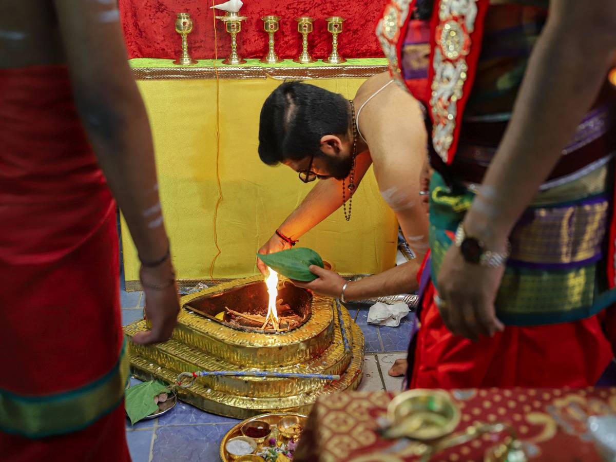 Farbenfrohes Tempelfest in Wuppertal
